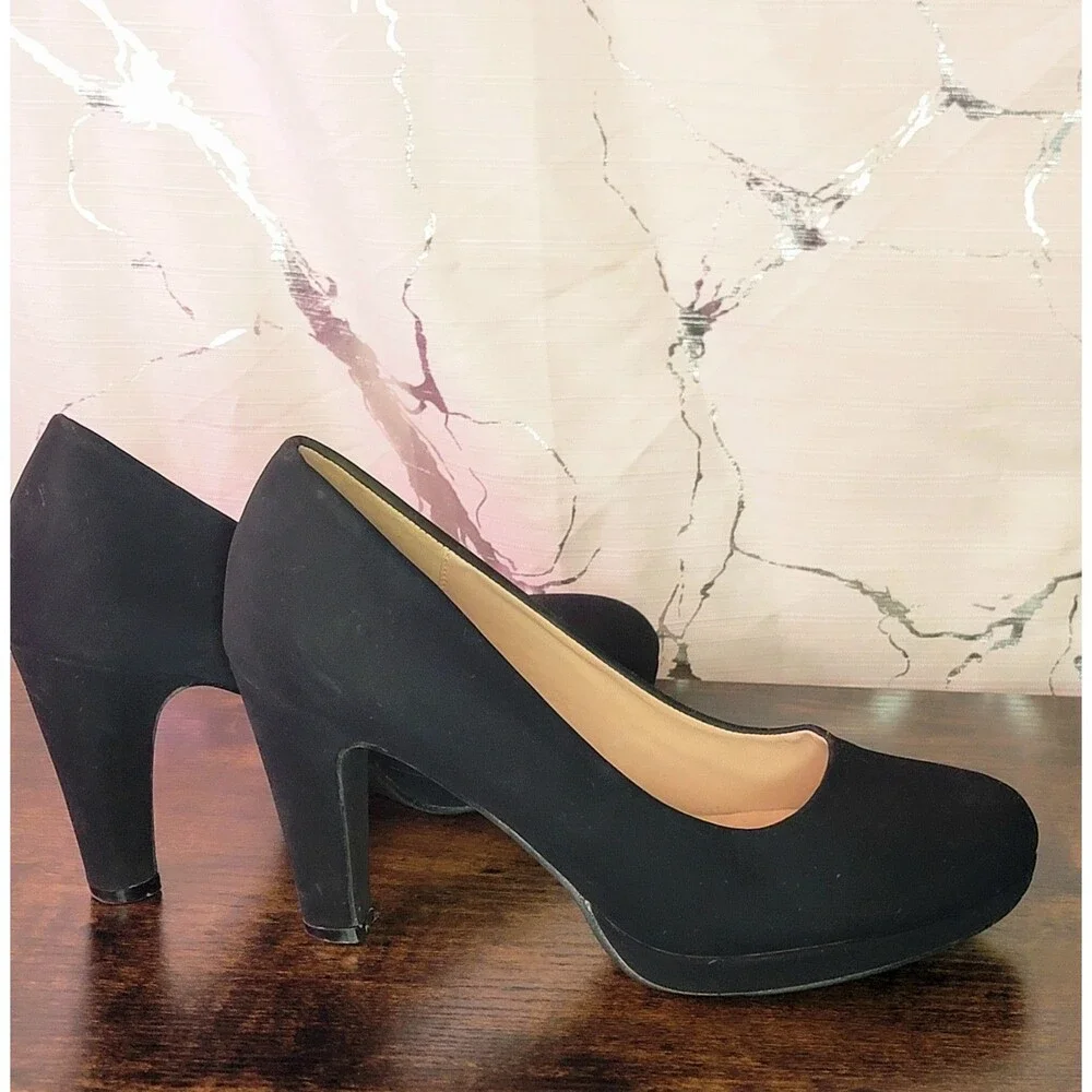 Classic Black Suede Size 8 Platform 3 inch Pump Mary Jane Office Party